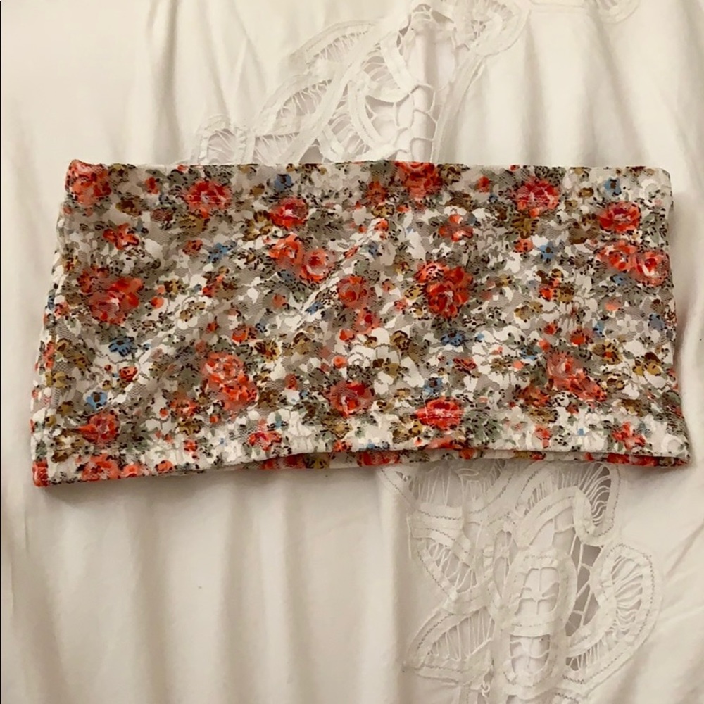 🛍 3/$10 Floral lace bralette bandeau top